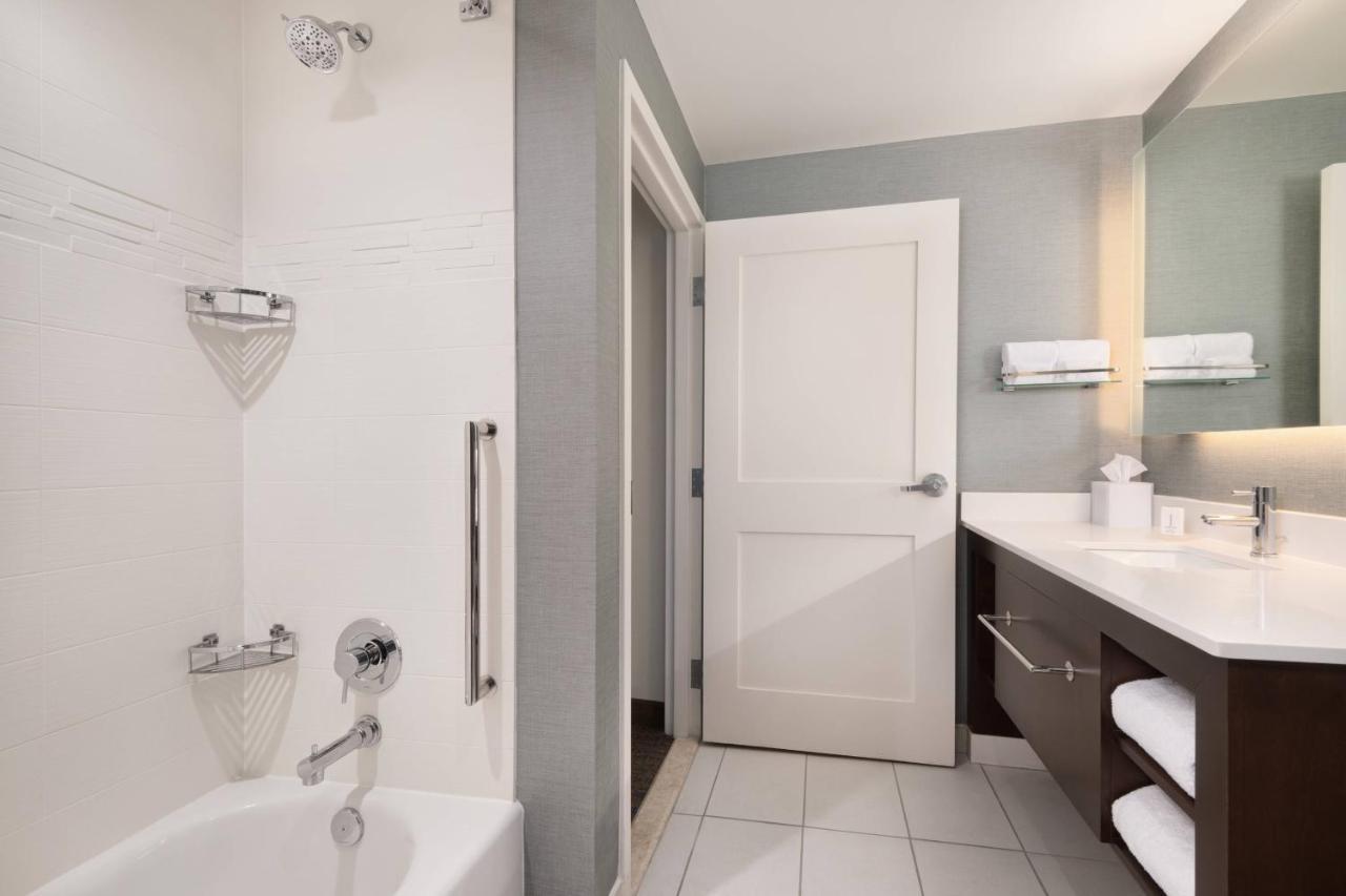 Residence Inn By Marriott Spartanburg Westgate Kültér fotó